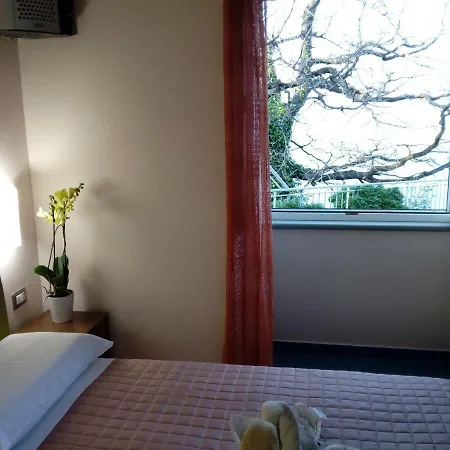 Scutolo Bed & Breakfast
