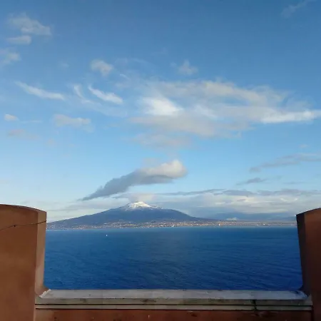 Scutolo Bed & Breakfast 3*